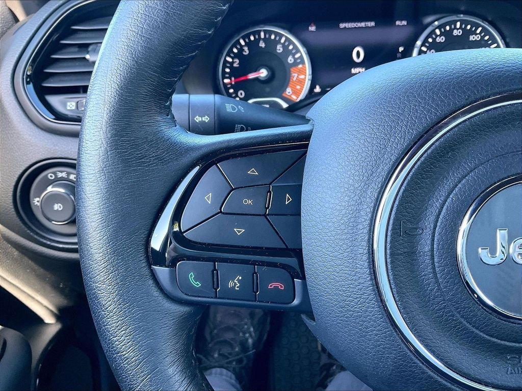 Used 2022 Jeep Renegade Altitude w/ Convenience Group AWD/4WD image 21