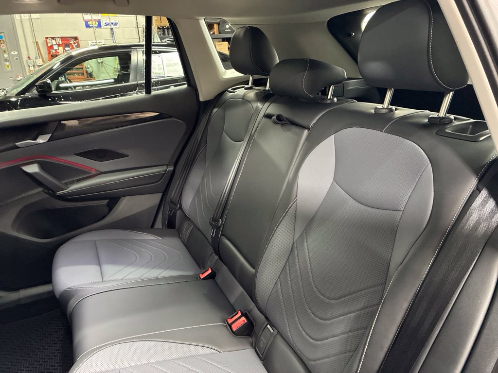 Used 2026 Volkswagen Tiguan SE w/ Panoramic Sunroof Package AWD/4WD image 77