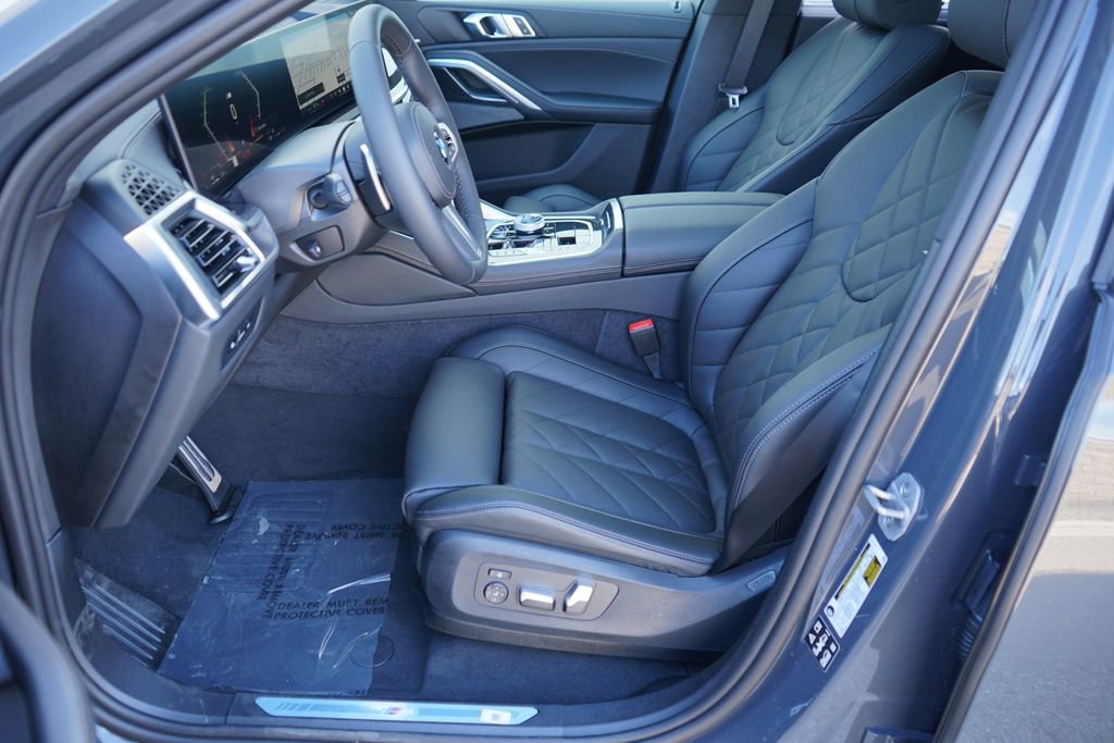 New 2026 BMW X6 xDrive40i w/ Executive Package image 9