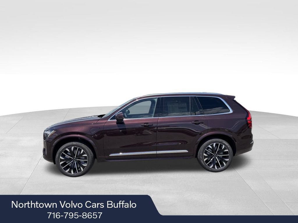 New 2026 Volvo XC90 T8 Plus w/ Protection Package AWD/4WD image 2