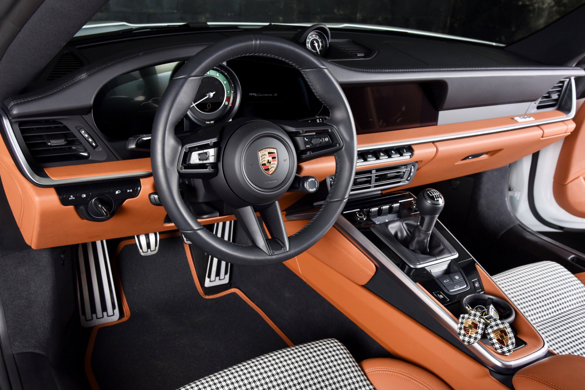 Used 2024 Porsche 911 Carrera S image 4