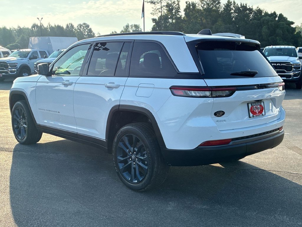 New 2026 Jeep Grand Cherokee Limited AWD/4WD image 6