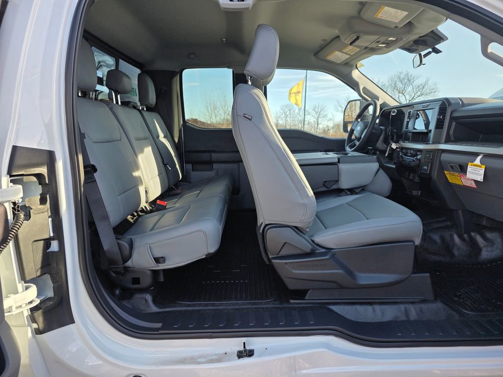 New 2025 Ford F350 XL w/ XL Chrome Package image 35