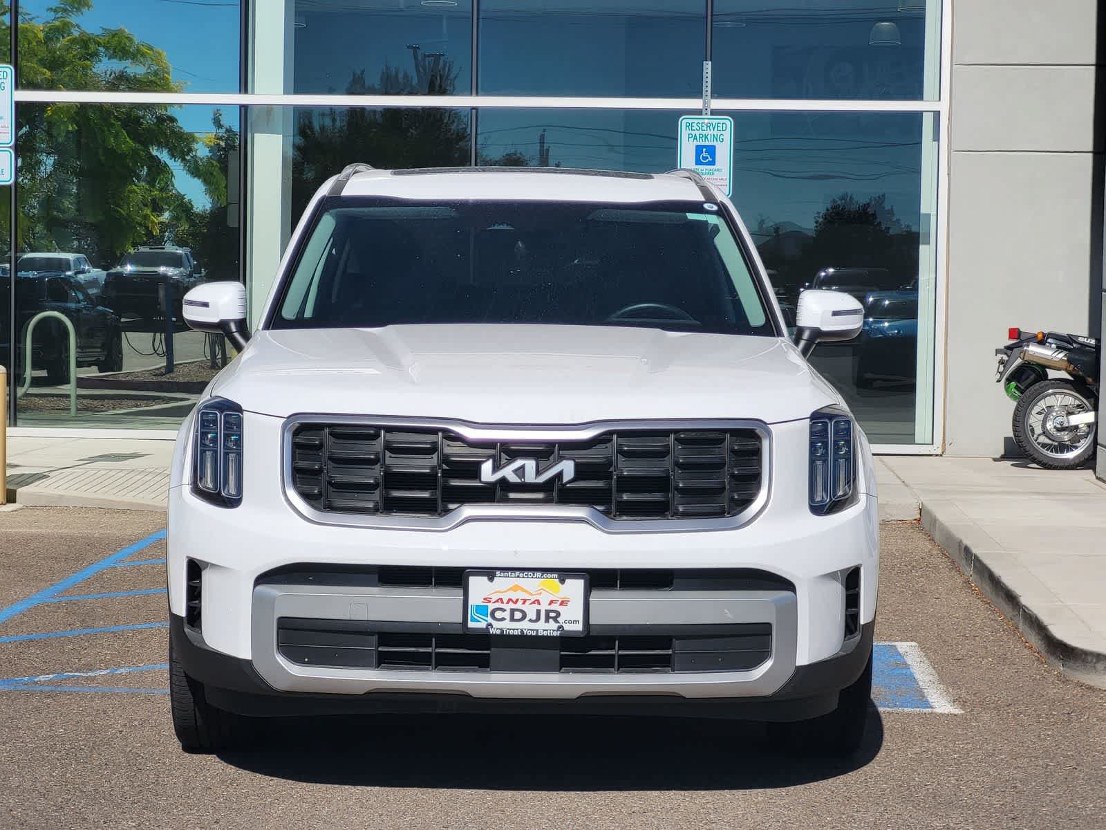 Used 2024 Kia Telluride S w/ S Sunroof Package FWD image 2
