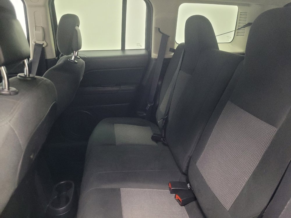 Used 2015 Jeep Patriot Sport w/ Power Value Group AWD/4WD image 18