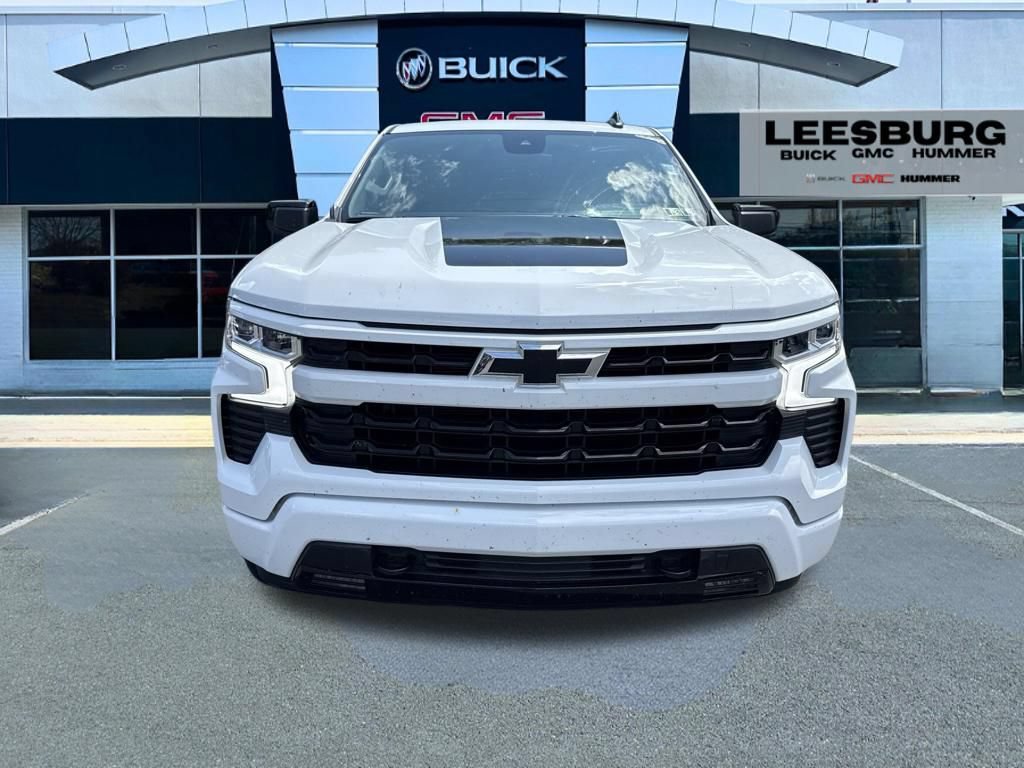 Used 2023 Chevrolet Silverado 1500 RST w/ Z71 Off-Road Package AWD/4WD image 2