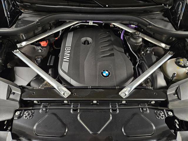 Certified 2024 BMW X7 xDrive40i w/ M Sport Package AWD/4WD image 22