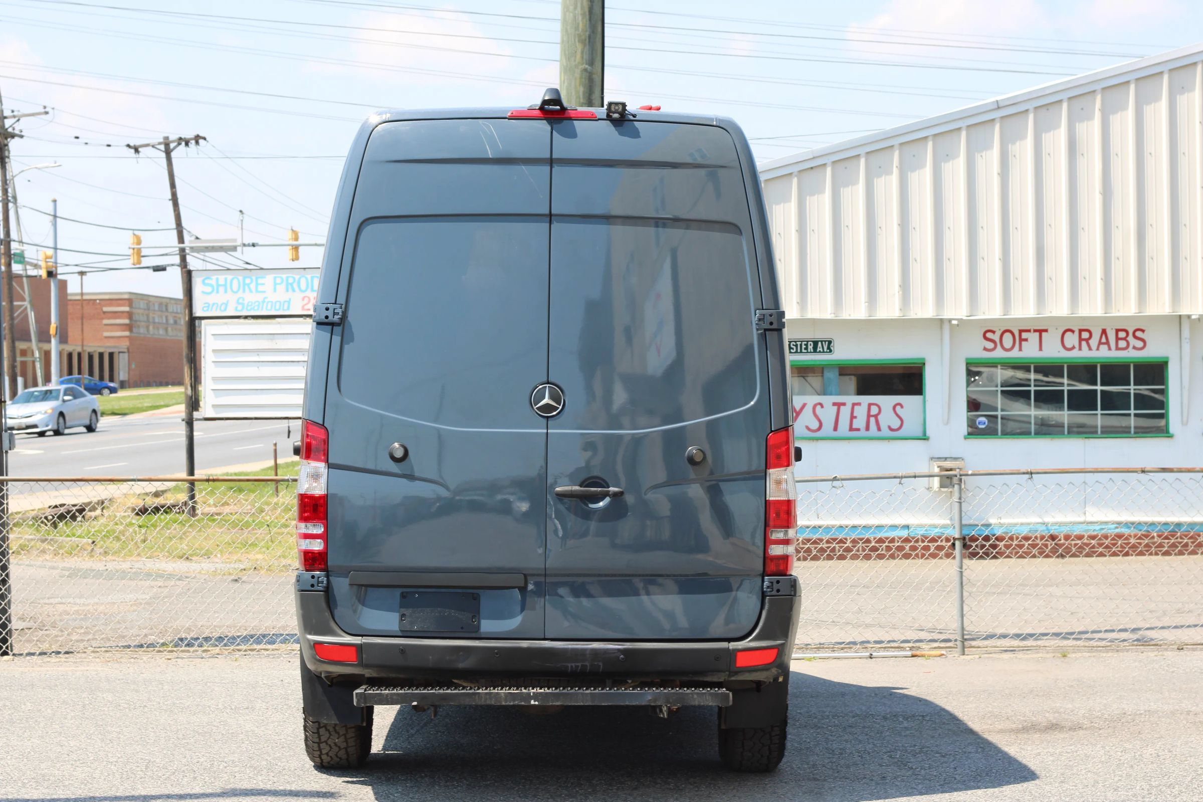 Used 2018 Mercedes-Benz Sprinter 2500 image 7