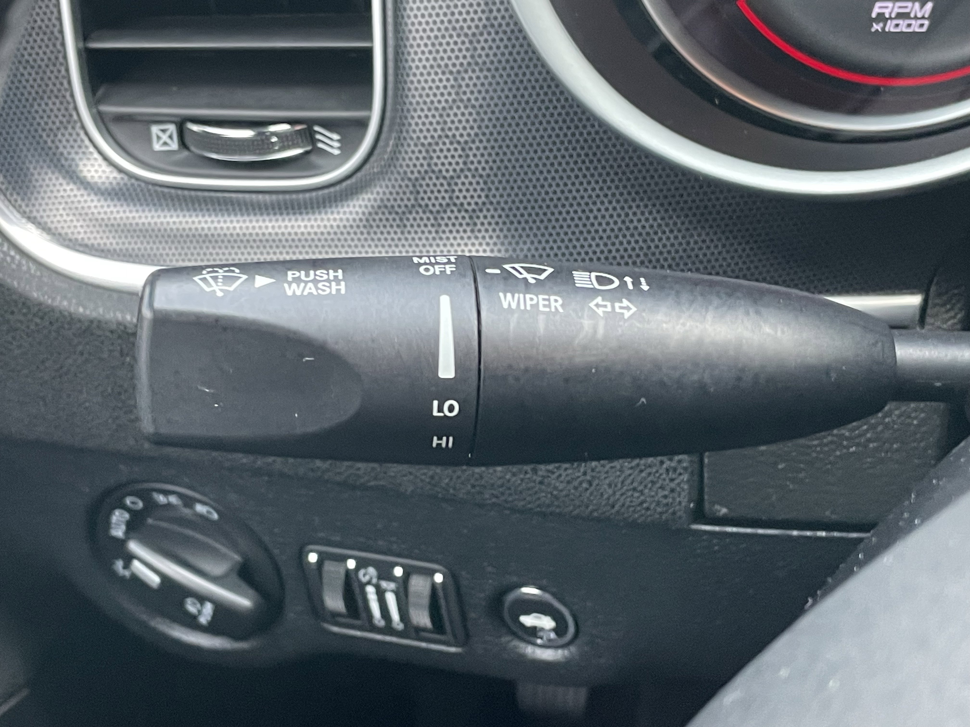Used 2018 Dodge Charger SXT Plus RWD image 17