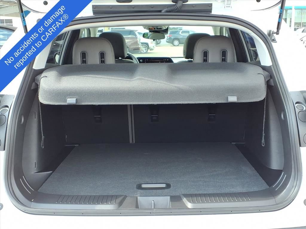 Used 2025 Chevrolet Trax ACTIV w/ Sunroof Package image 12