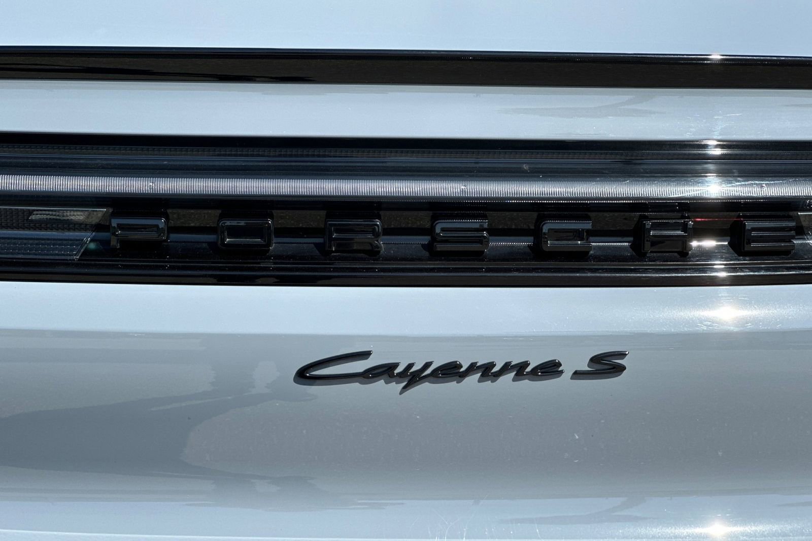 Used 2025 Porsche Cayenne S image 38