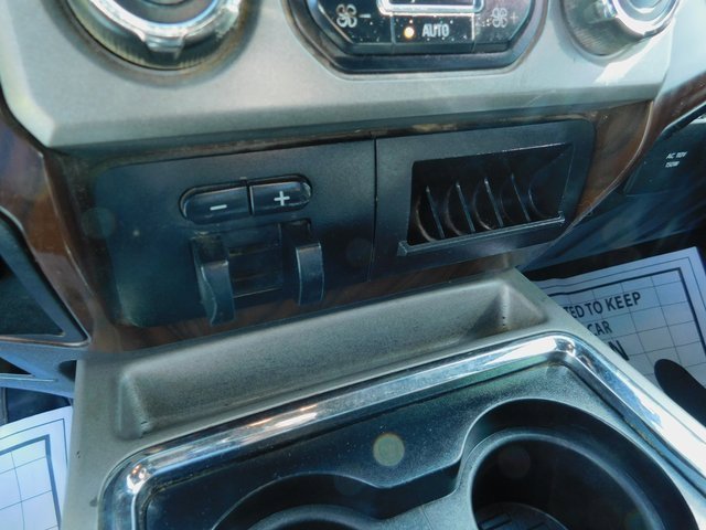 Used 2016 Ford F250 Lariat w/ Lariat Chrome Package image 30