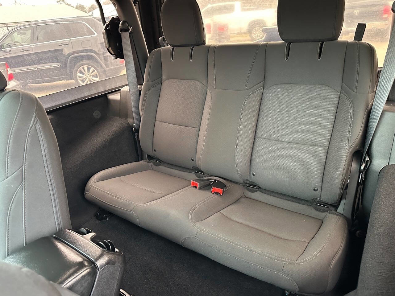 Used 2018 Jeep Wrangler Sport image 6