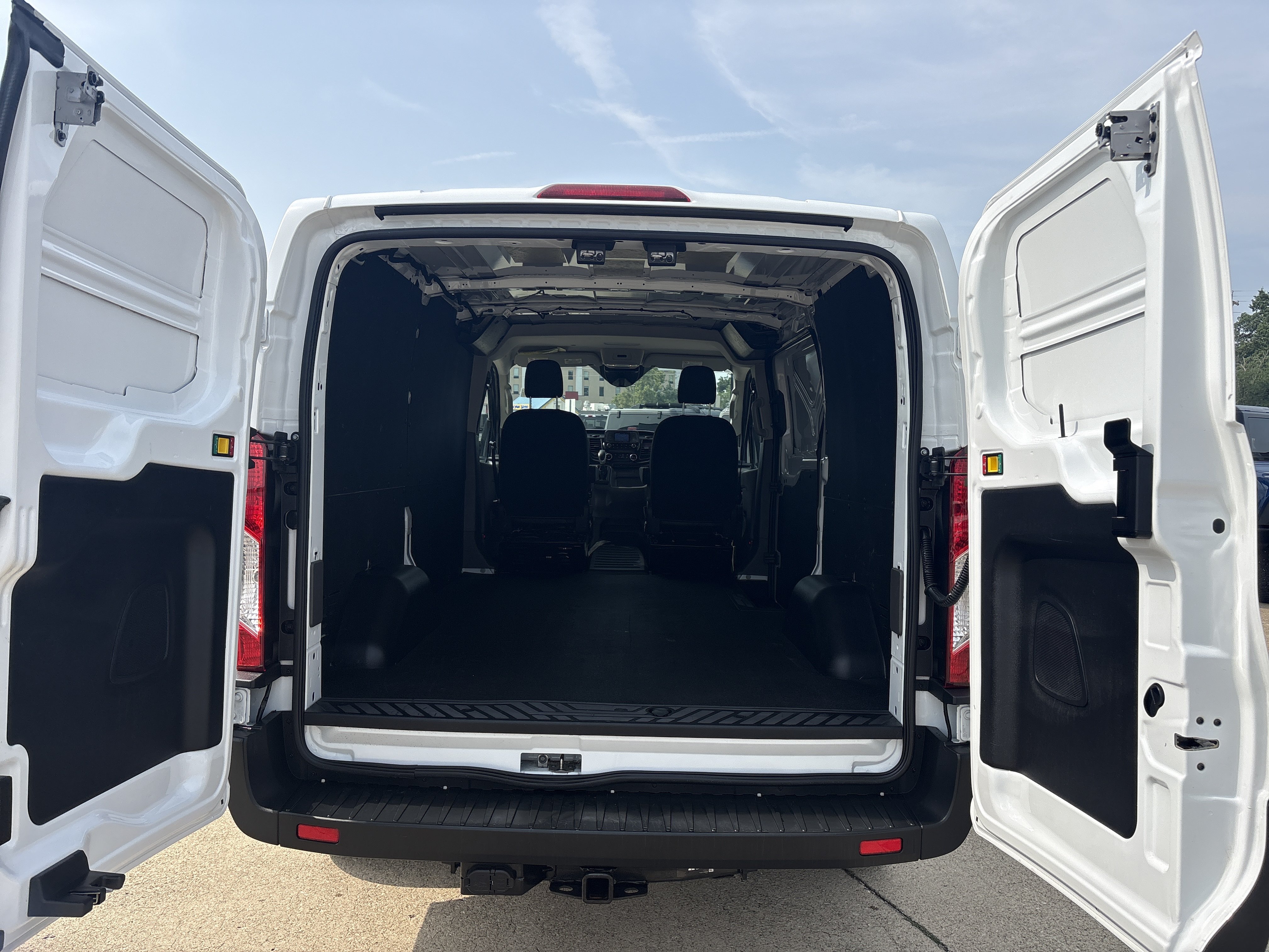 Used 2024 Ford Transit 150 Low Roof AWD w/ Load Area Protection Package image 4