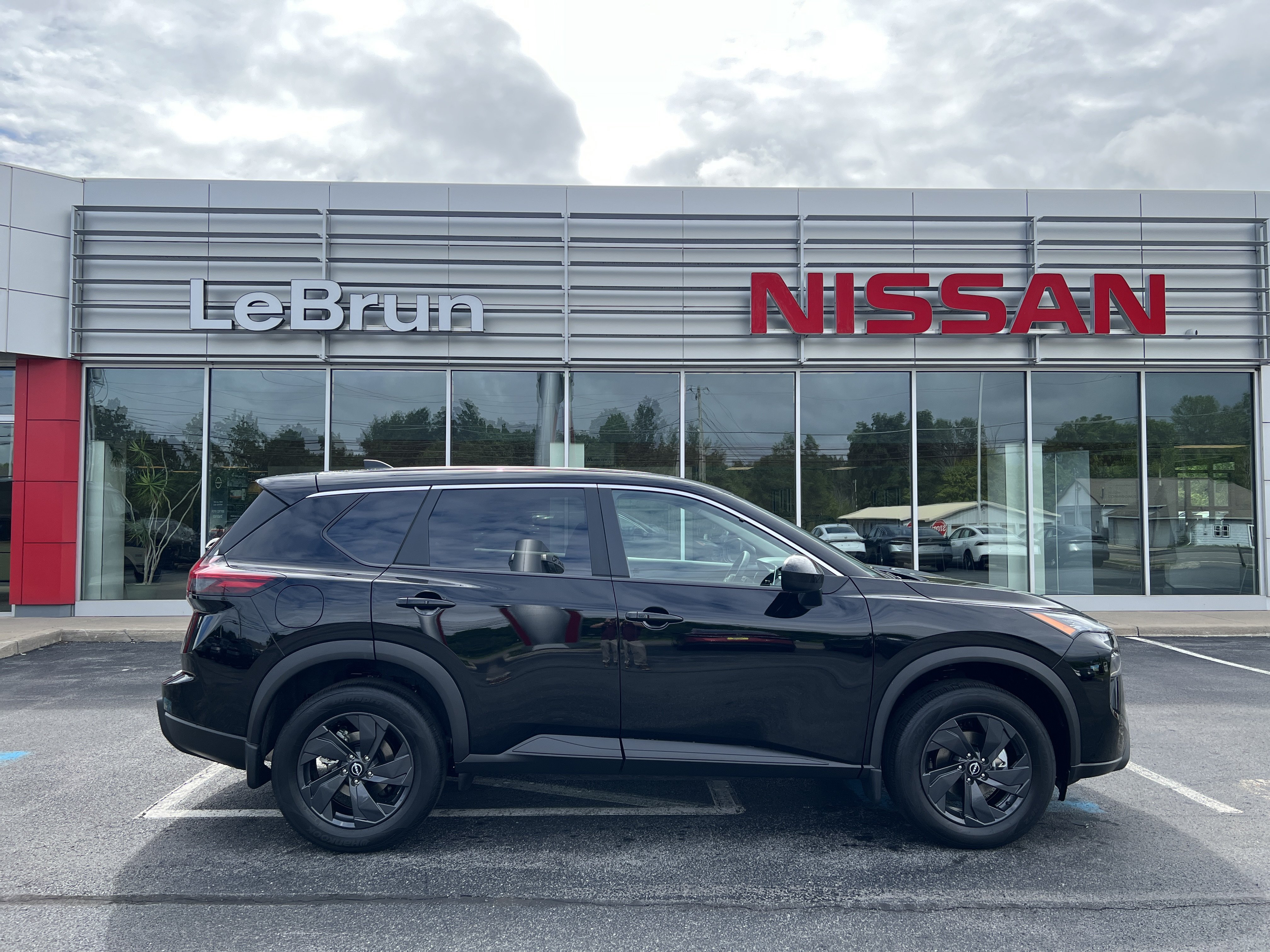 New 2026 Nissan Rogue SV w/ Cold Weather Package