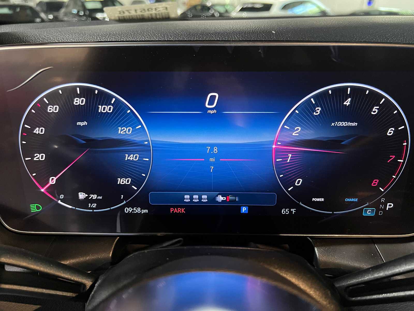 Used 2025 Mercedes-Benz GLC 300 4MATIC image 23