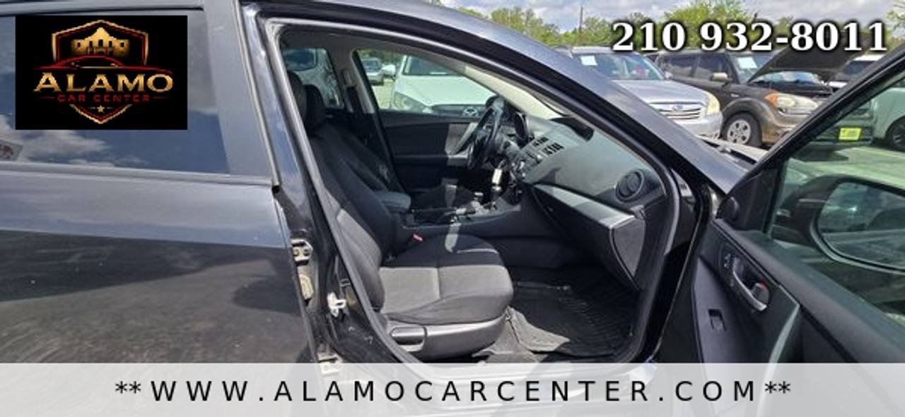 Used 2012 MAZDA MAZDA3 i Touring FWD image 14