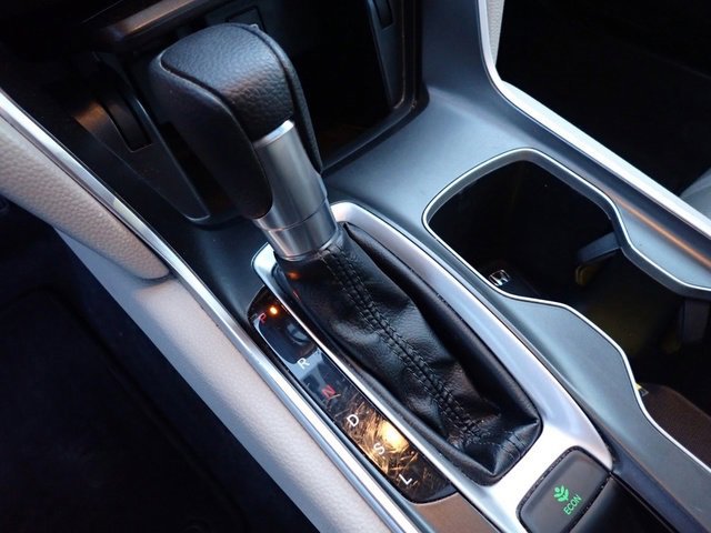 Used 2020 Honda Accord EX image 25