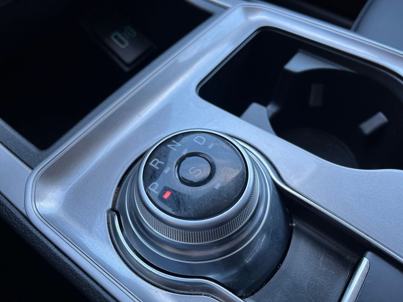 Used 2024 Ford Edge SEL image 41