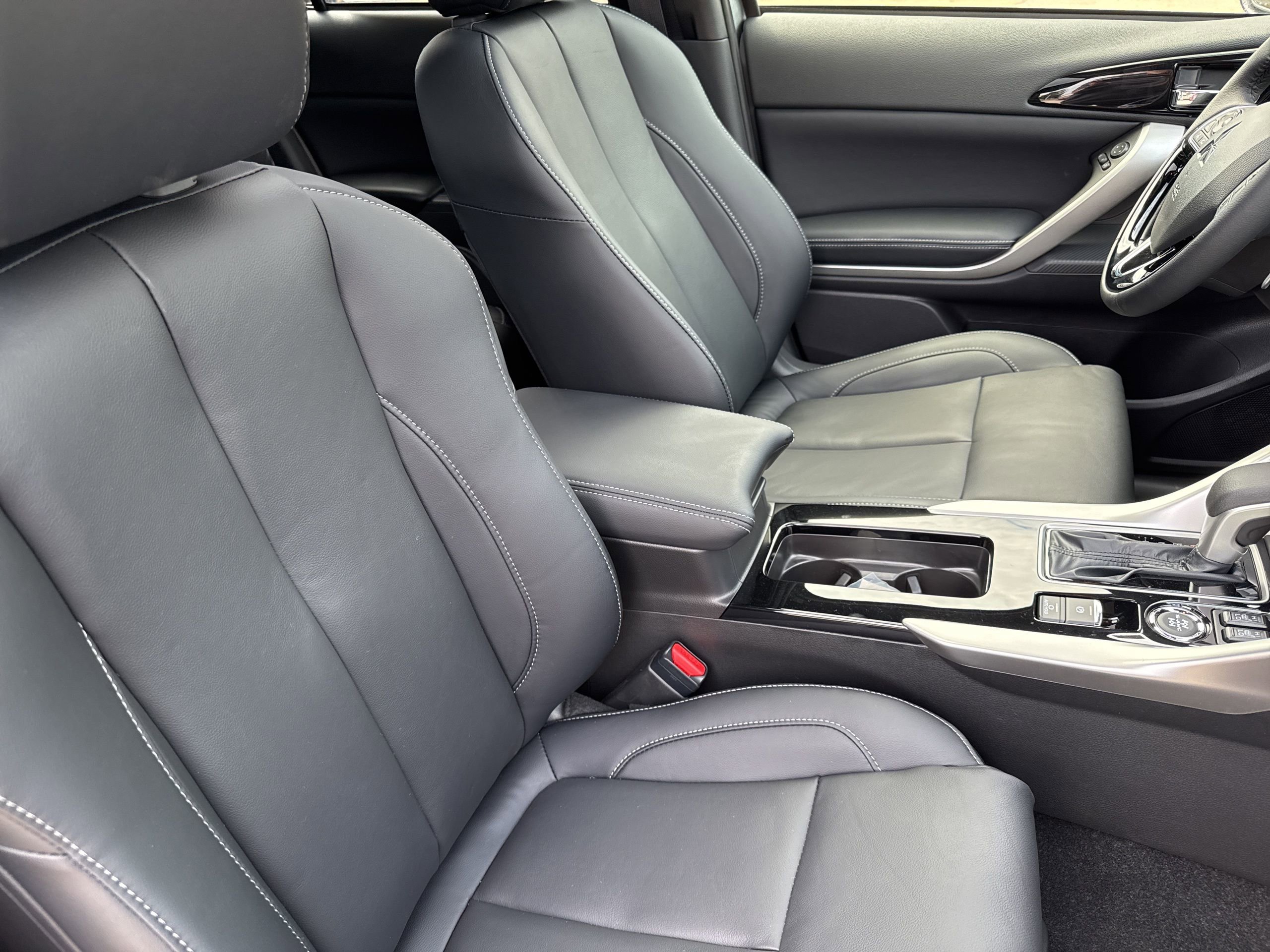 New 2026 Mitsubishi Eclipse Cross SEL image 25