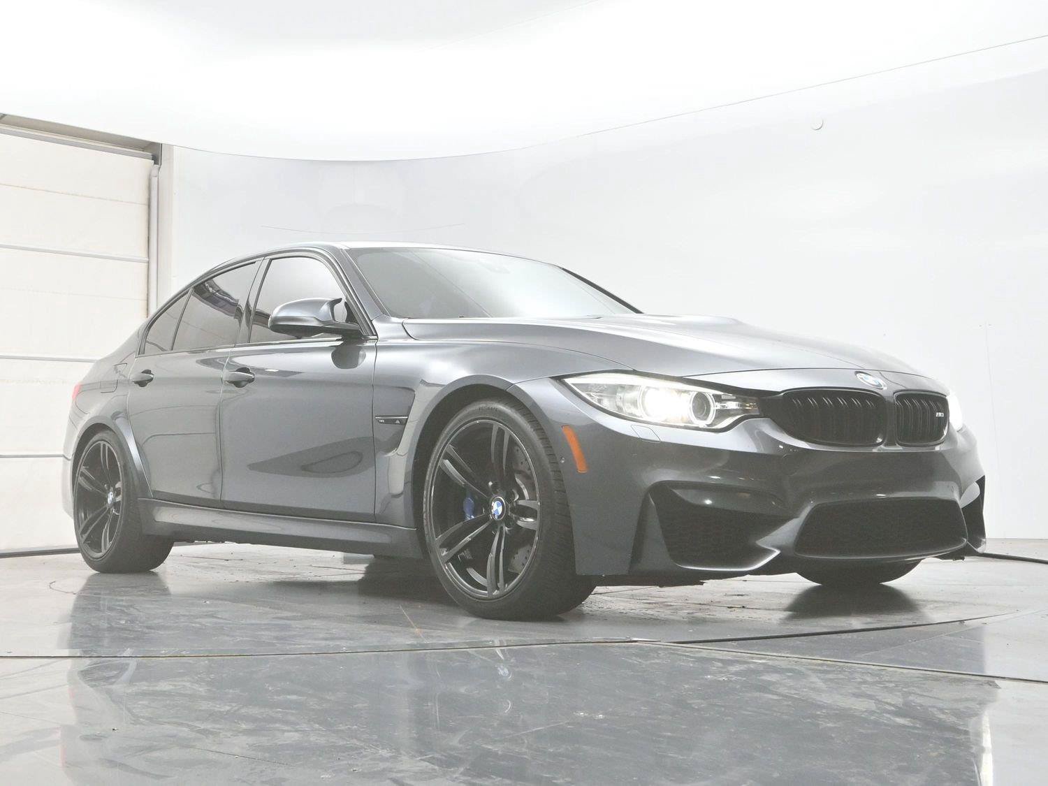 Used 2017 BMW M3 RWD image 29