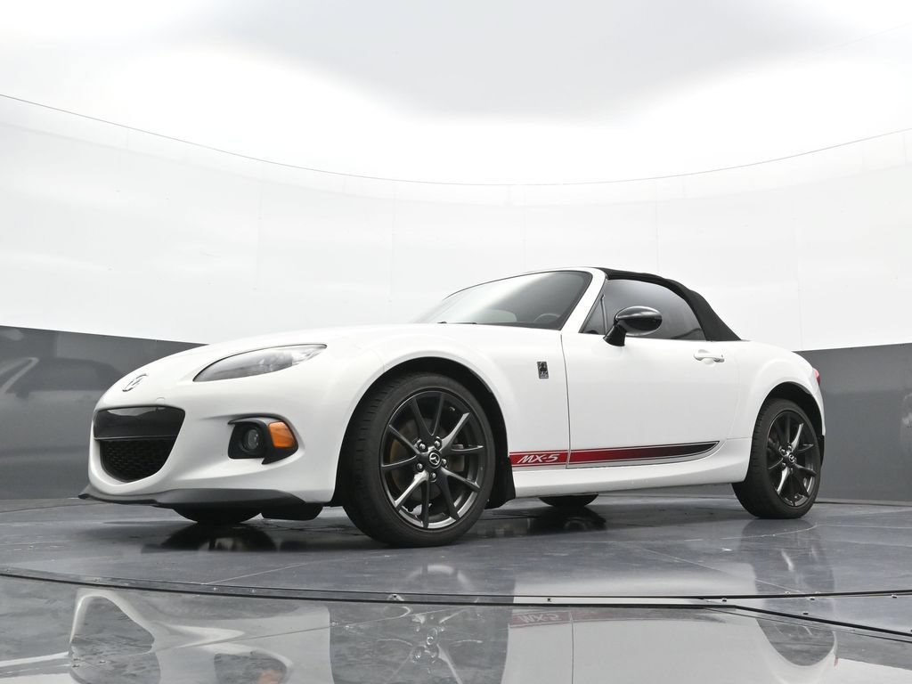 Used 2015 MAZDA MX-5 Miata Club RWD image 18