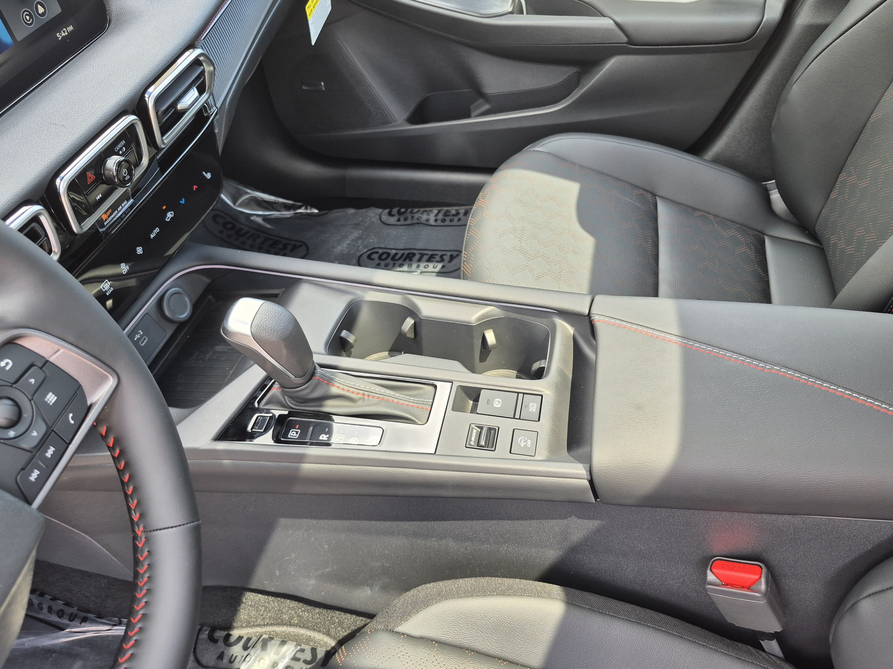 New 2026 Nissan Sentra SR w/ SR Premium Package FWD image 22