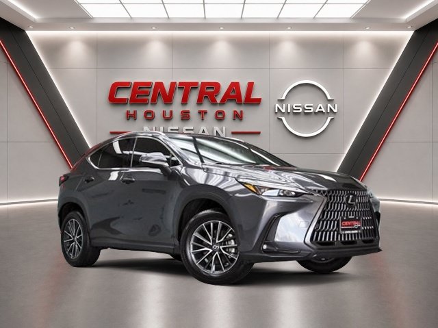 Used 2025 Lexus NX 250 FWD w/ Towing Package (2000 Lbs)