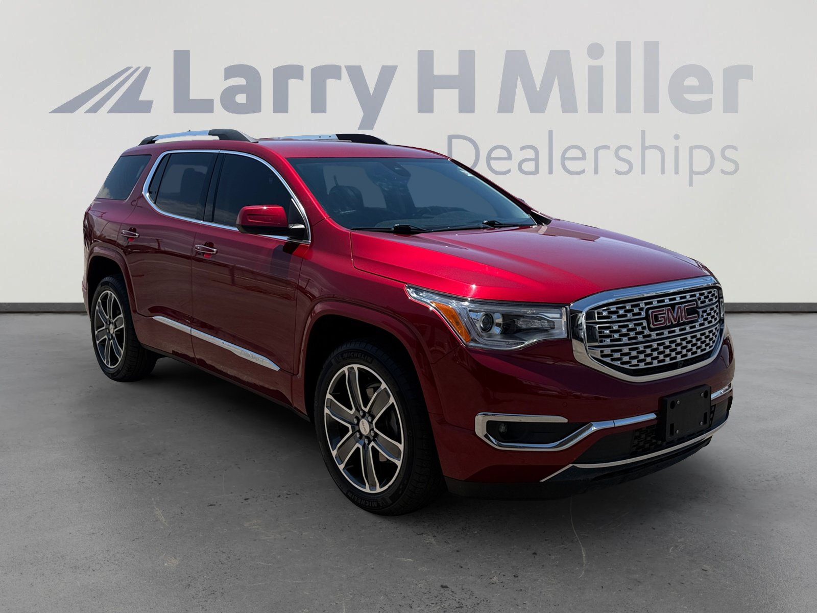 Used 2019 GMC Acadia Denali w/ Technology Package FWD image 7
