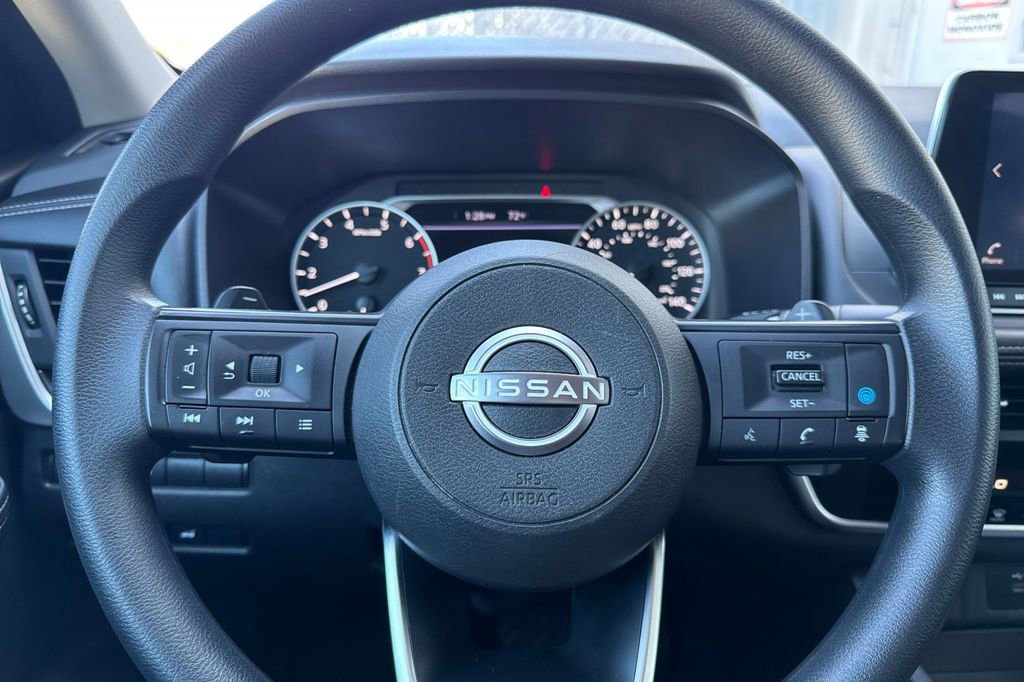 Used 2024 Nissan Rogue SV image 23