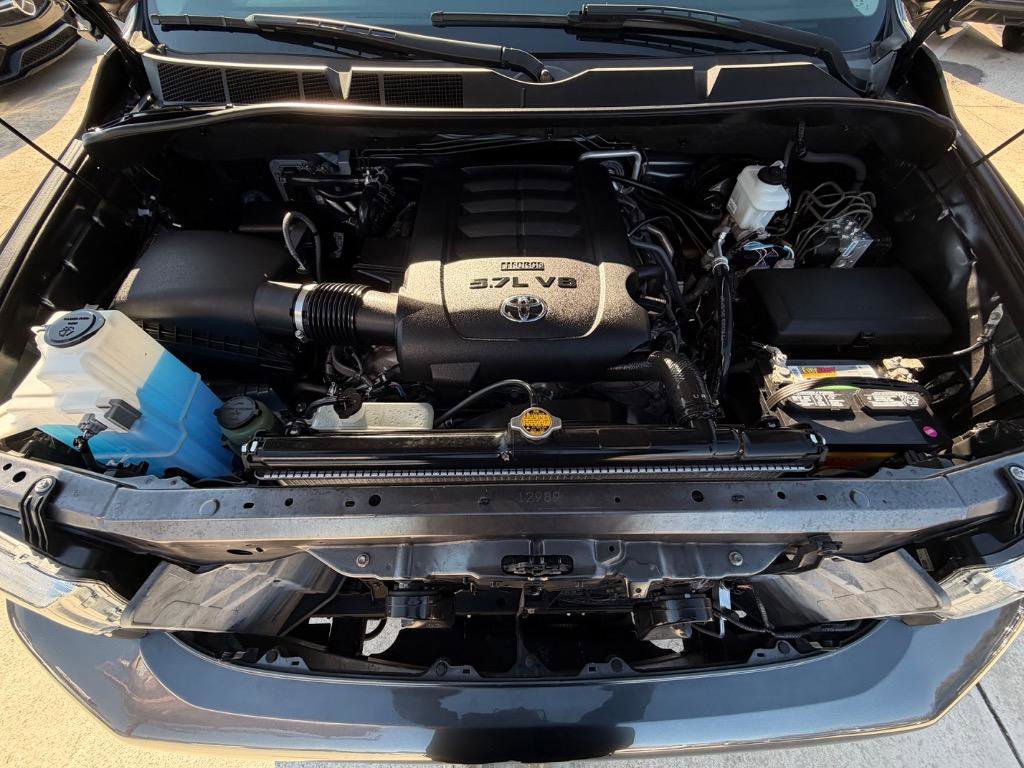 Used 2016 Toyota Sequoia Limited AWD/4WD image 8