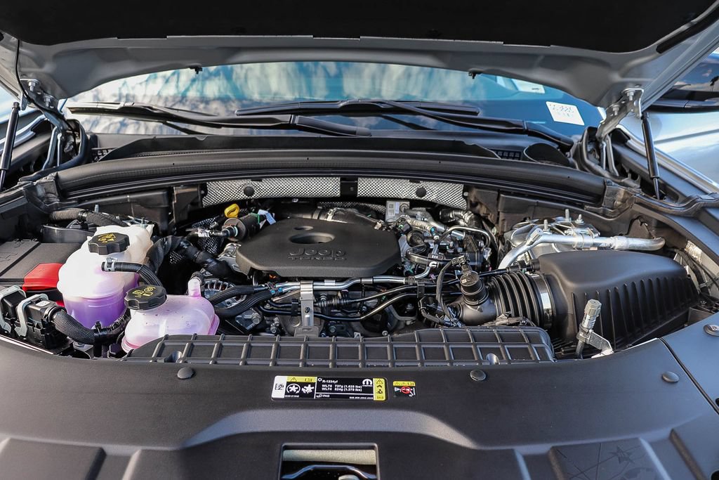 New 2026 Jeep Grand Cherokee Limited AWD/4WD image 32