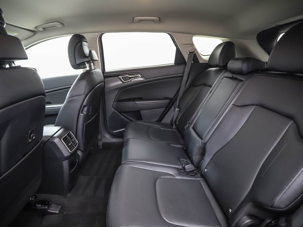 Used 2023 Kia Sportage EX image 22