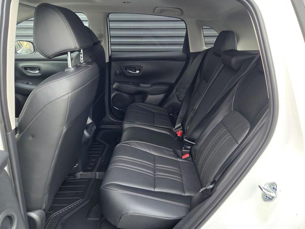 New 2026 Honda HR-V EX-L image 10