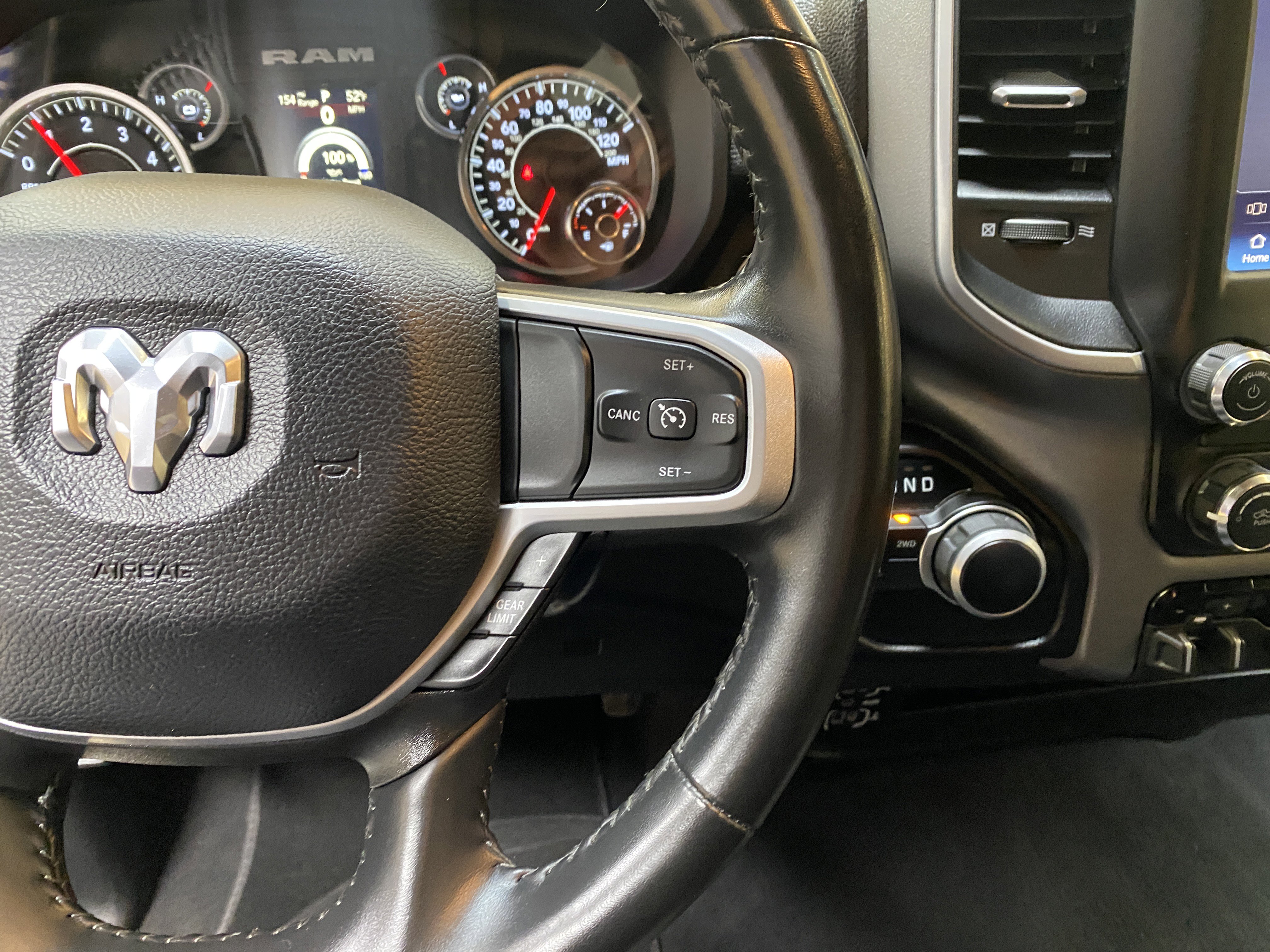 Used 2024 RAM 2500 Big Horn w/ Bed Utility Group image 32