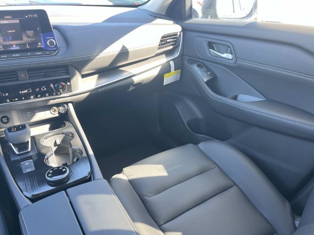 New 2026 Nissan Rogue Dark Armor AWD/4WD image 16