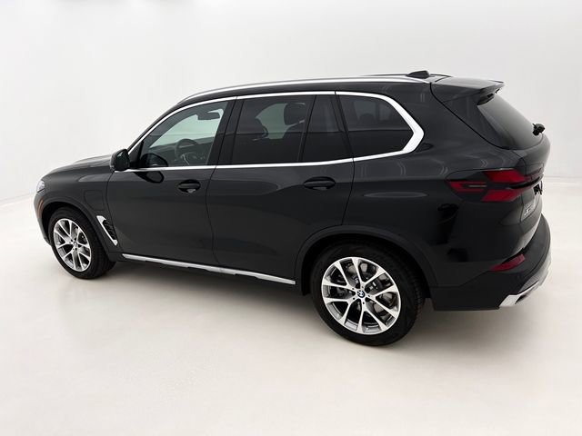 Certified 2026 BMW X5 xDrive50e w/ Climate Comfort Package image 10