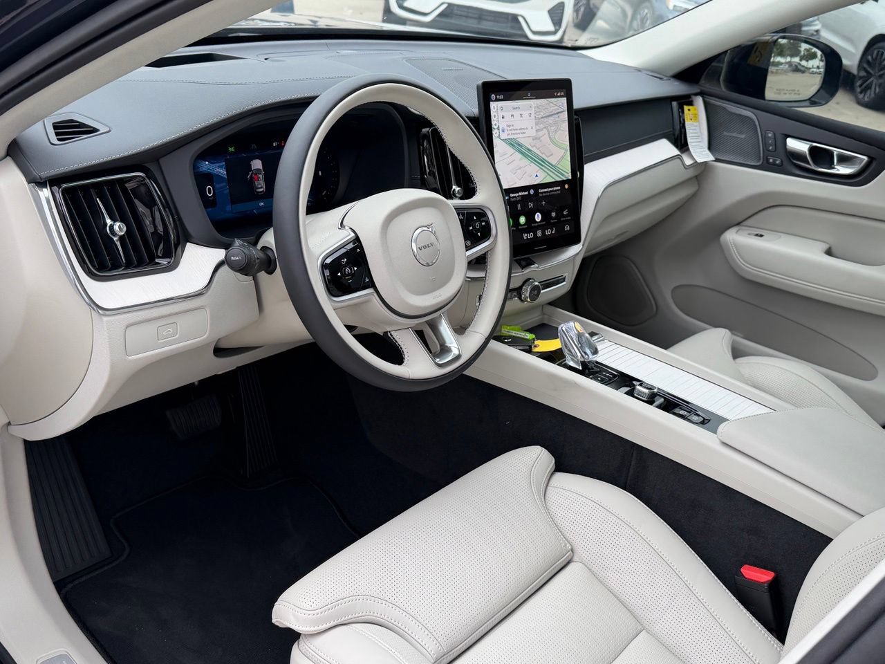 New 2026 Volvo XC60 B5 Ultra w/ Protection Package Premier AWD/4WD image 14