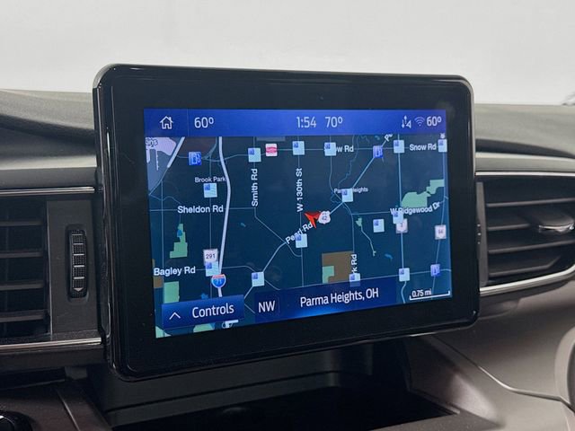 Certified 2022 Ford Explorer XLT w/ Equipment Group 202A image 13