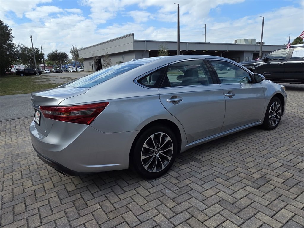 Certified 2018 Toyota Avalon XLE Premium image 11