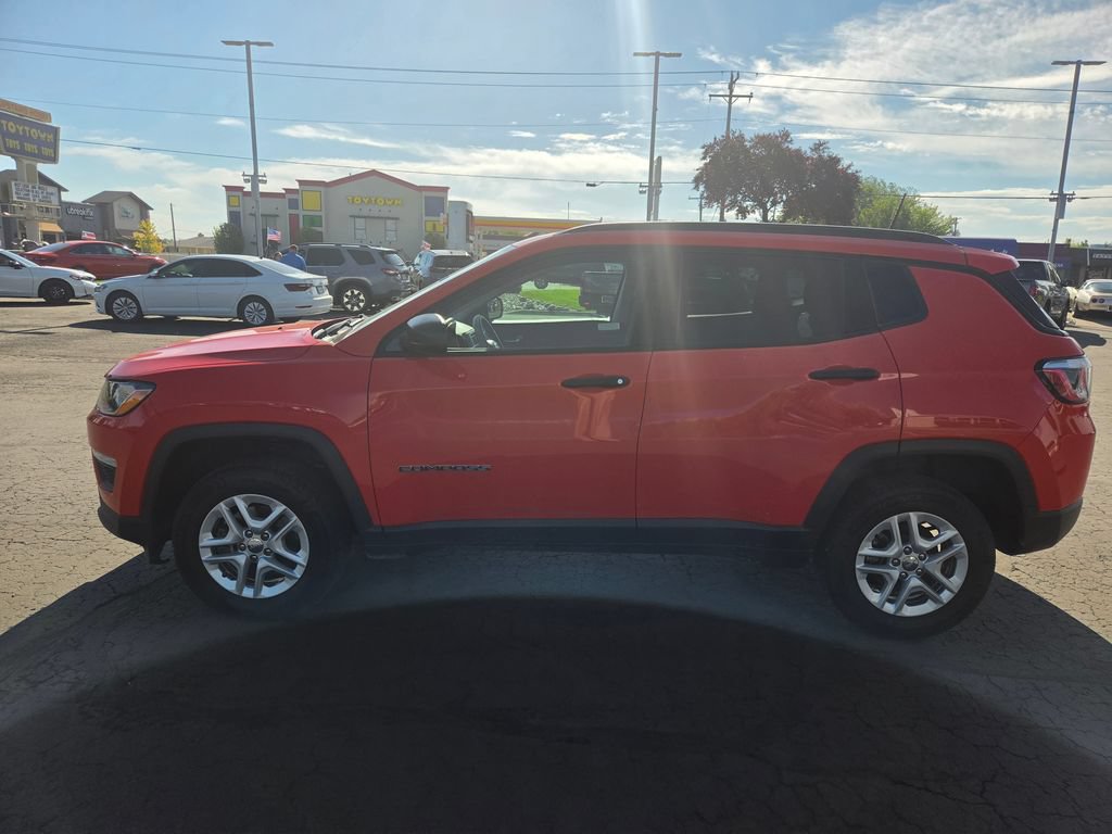 Used 2018 Jeep Compass Sport AWD/4WD image 6