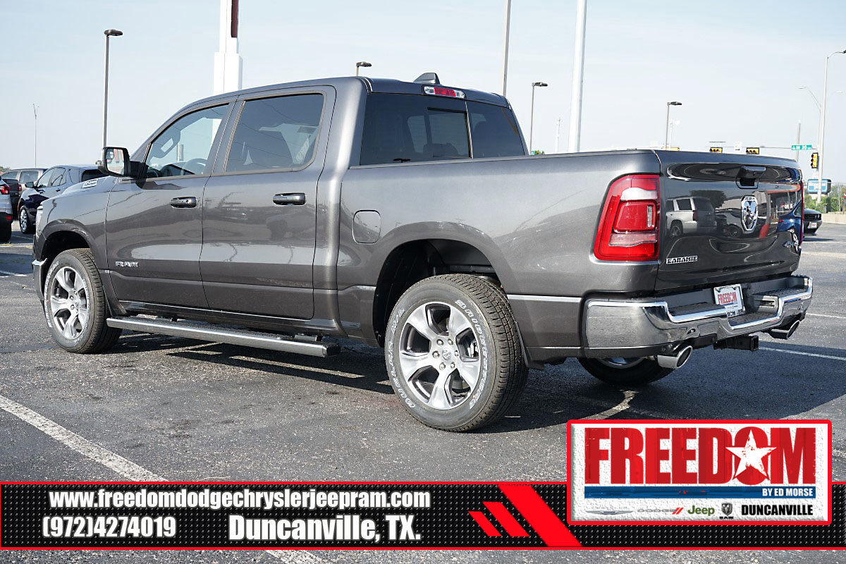 New 2023 RAM 1500 Laramie image 3