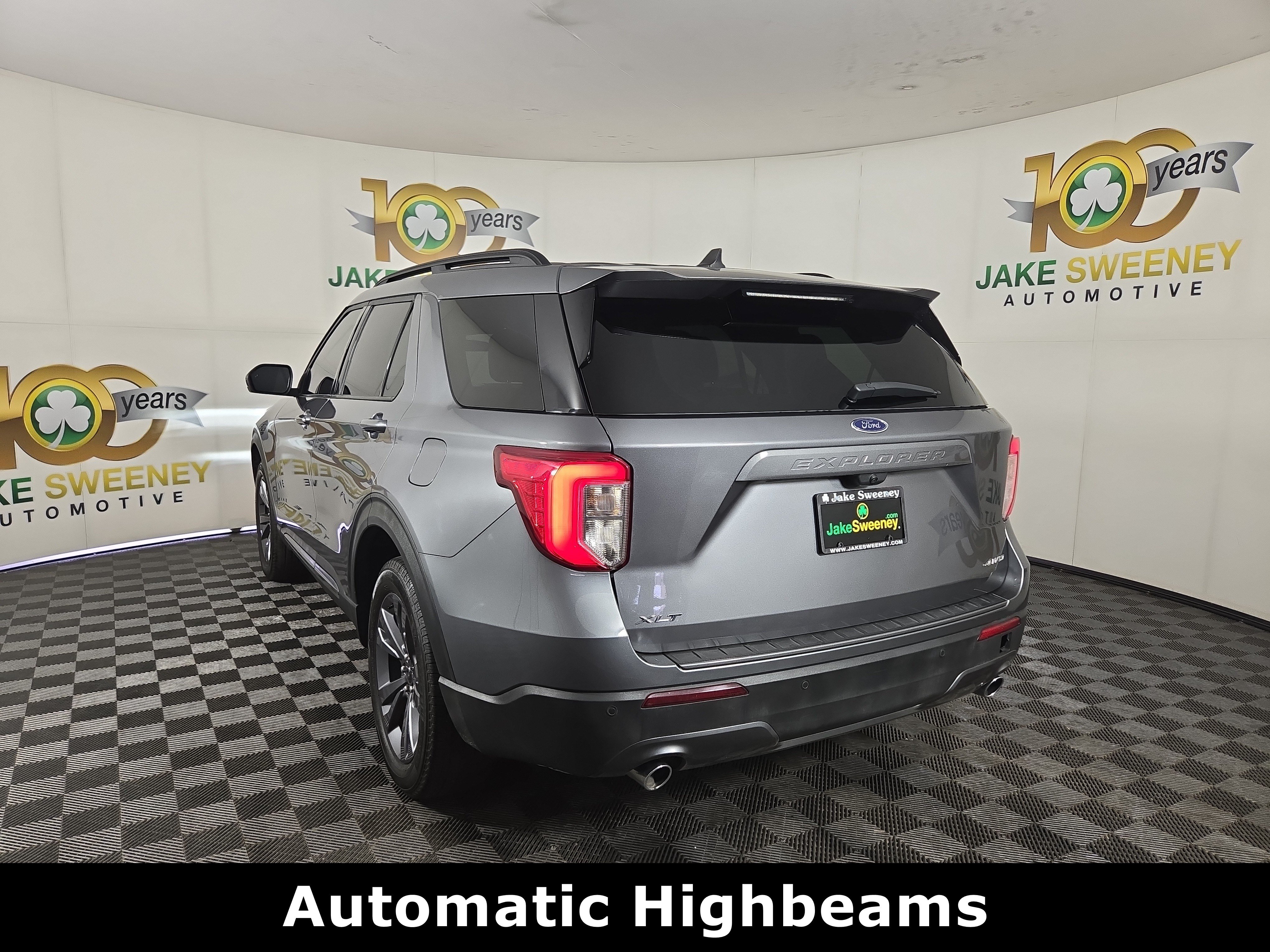 Used 2023 Ford Explorer XLT w/ Equipment Group 202A AWD/4WD image 6