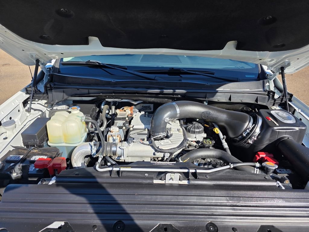 Used 2019 Nissan Titan SV w/ SV Convenience Package image 26