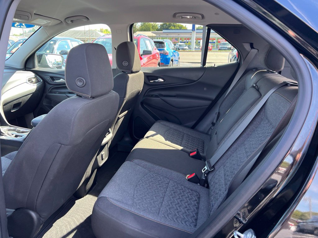 Used 2023 Chevrolet Equinox LT FWD image 23