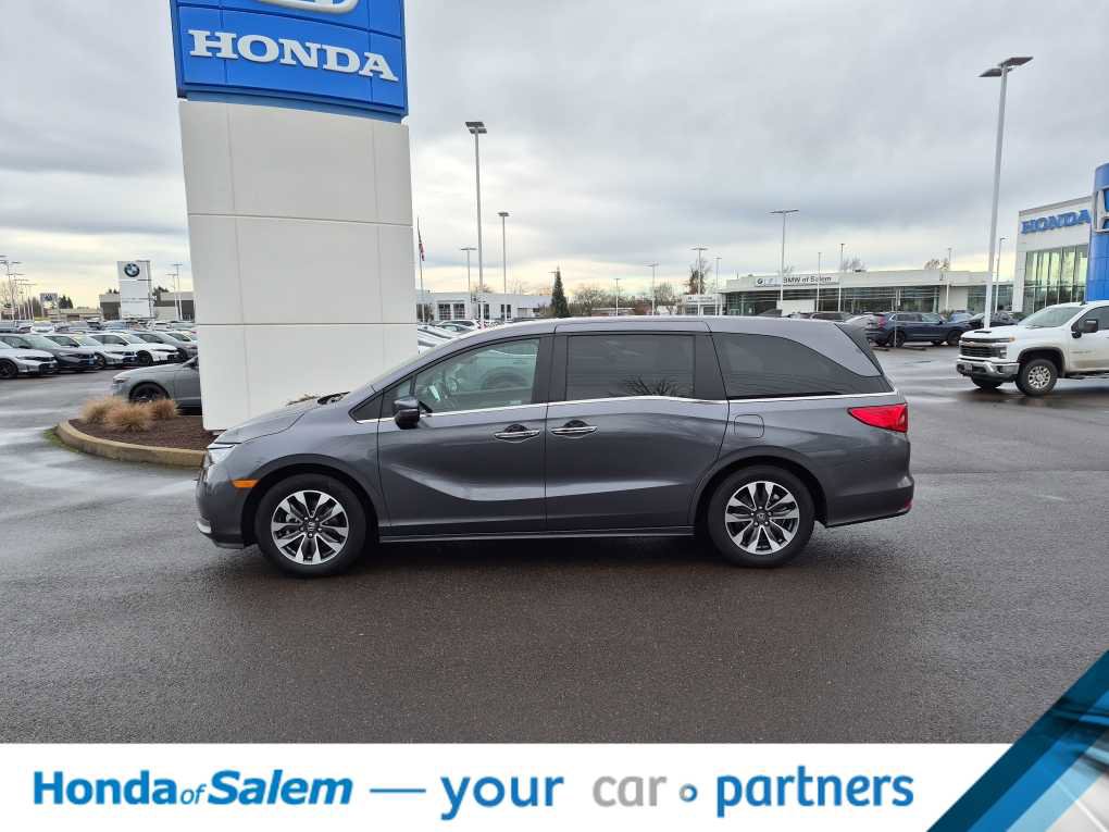 Used 2024 Honda Odyssey EX-L image 3