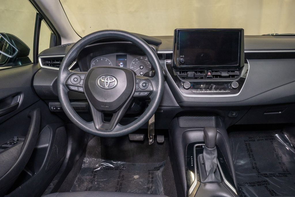 Used 2024 Toyota Corolla LE image 6