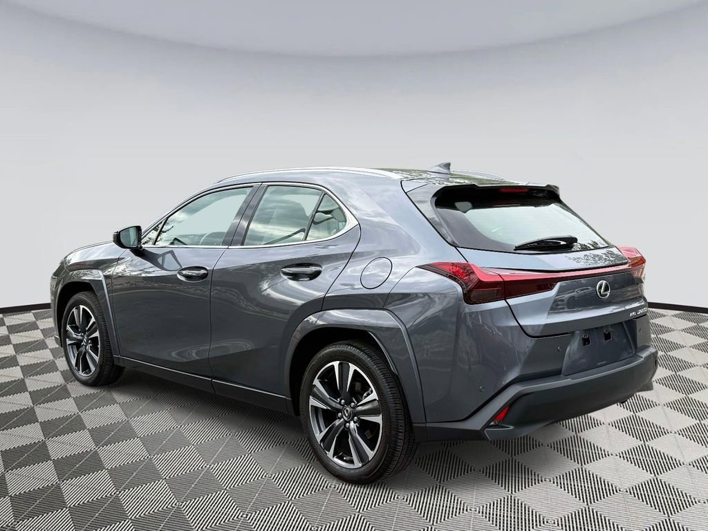 Used 2024 Lexus UX 250h AWD w/ Premium Package image 4