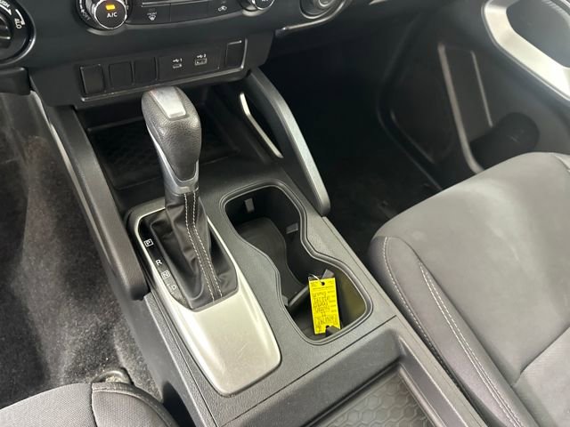 Used 2022 Nissan Frontier SV image 20