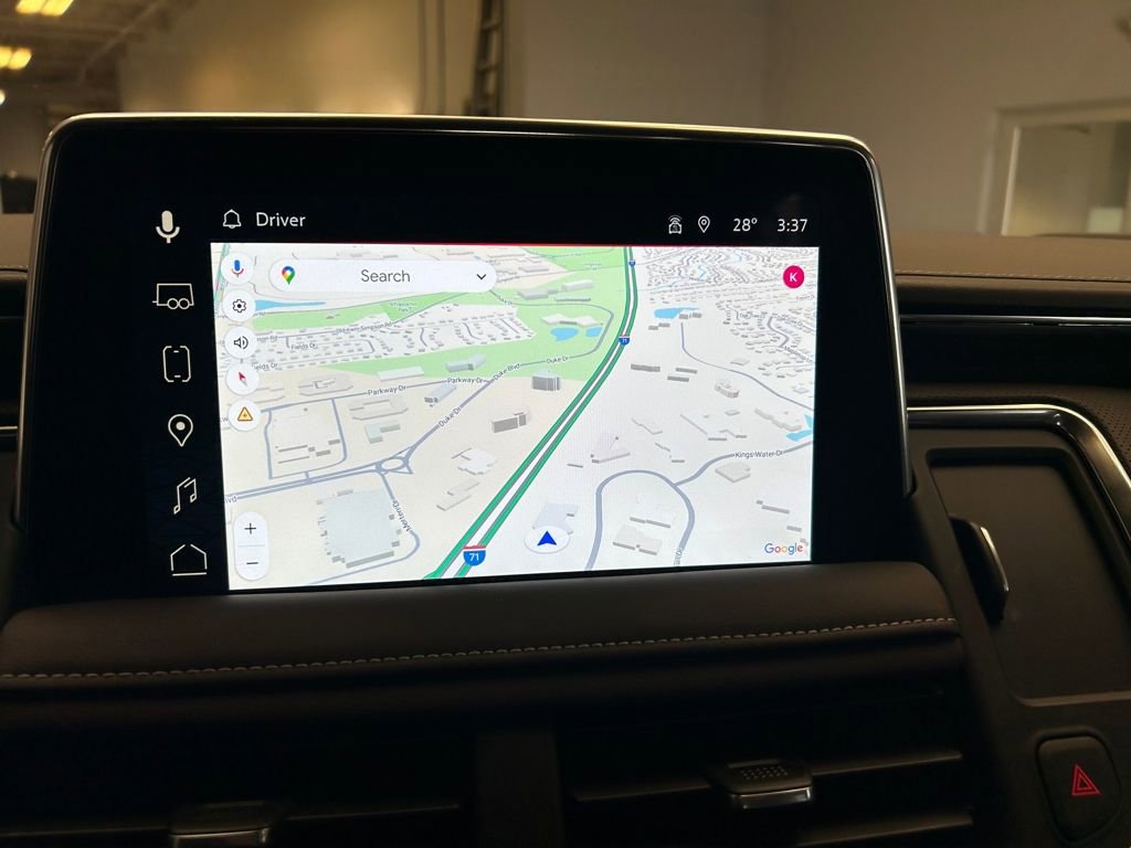 Used 2023 GMC Yukon SLT w/ SLT Luxury Package image 12